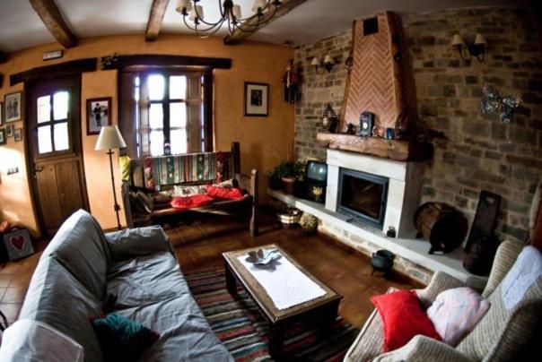 Hotel Rural La Veleta Murias de Rechivaldo Eksteriør billede